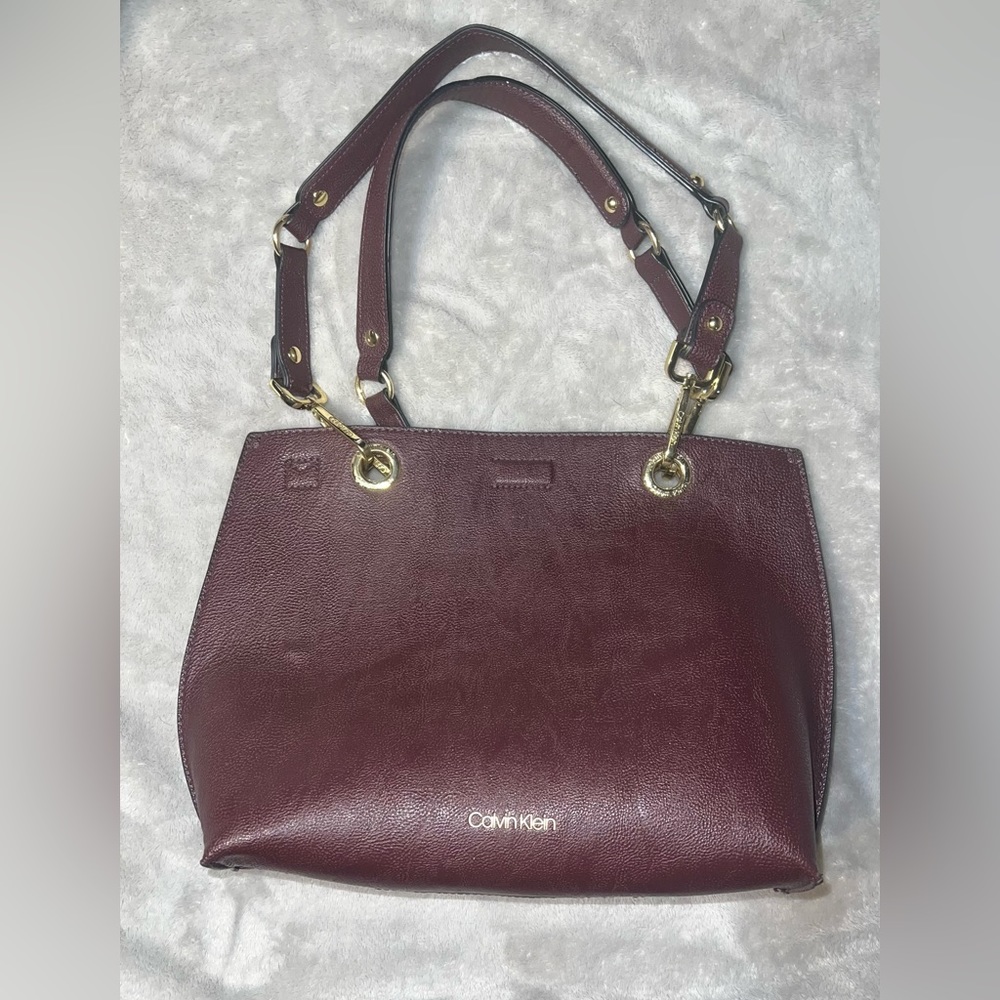 Calvin Klein Maroon/Burgundy Bag Purse w/ detachable Purse-let/Makeup Bag